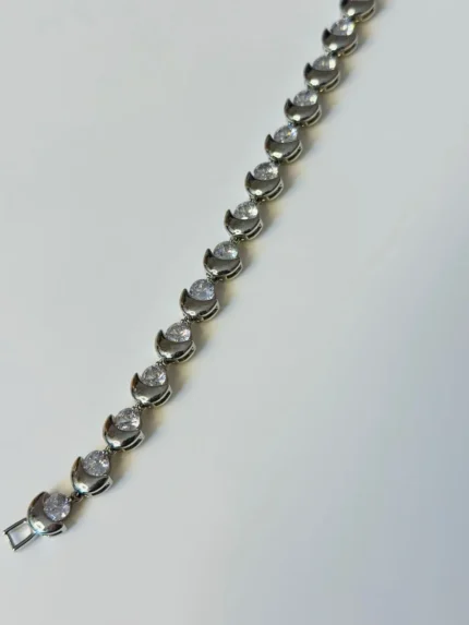 Silver Tone Loose Bracelet