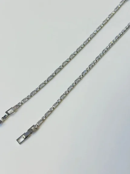 Silver Tone Loose Bracelet