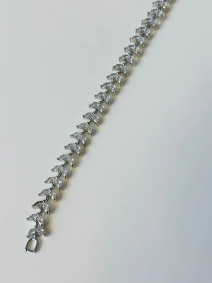 Silver Tone Loose Bracelet