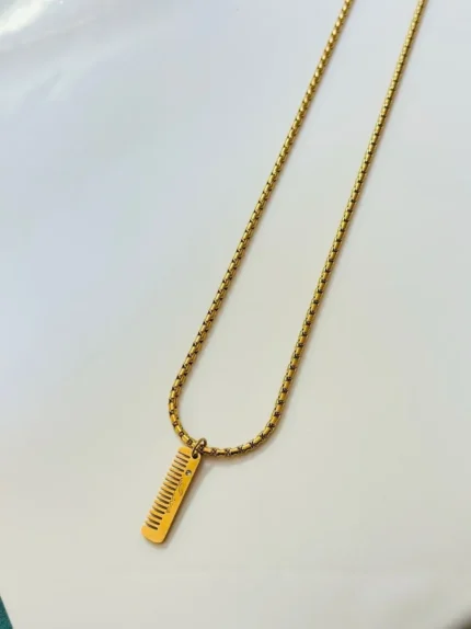 chain with comb pendant