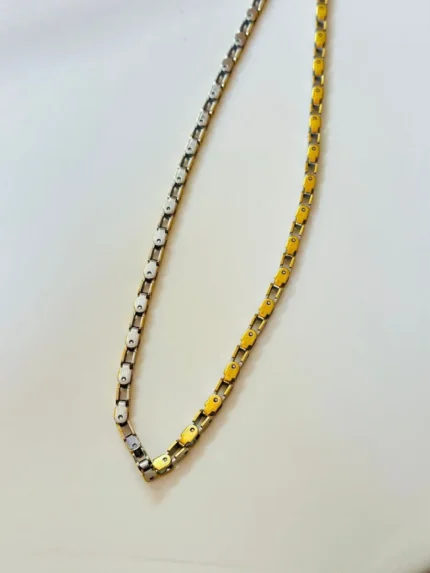 Dual colour box Chain